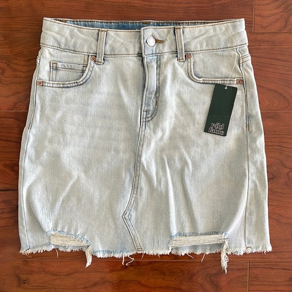 wild fable Dresses & Skirts - NWT Wild Fable Light Wash High Rise Distressed Denim Mini Skirt